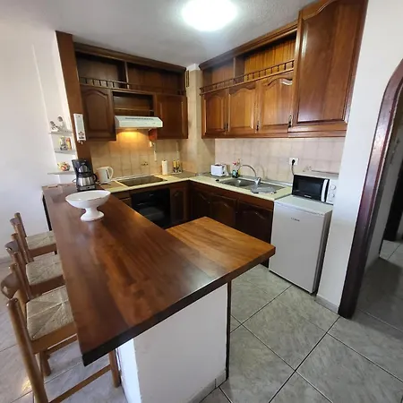 Lejlighed San Marino 6 *