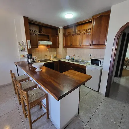 San Marino 6 * Los Cristianos (Tenerife)